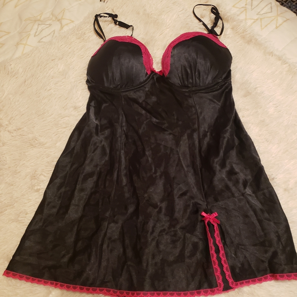 Gilligan & O'Malley satin baby doll nightgown
